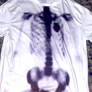 Graphic tee
